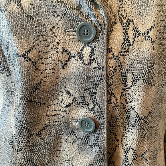 Vintage Adler Reptile Print Genuine Leather Olive Button Front Coat Size Medium - Picture 10 of 11